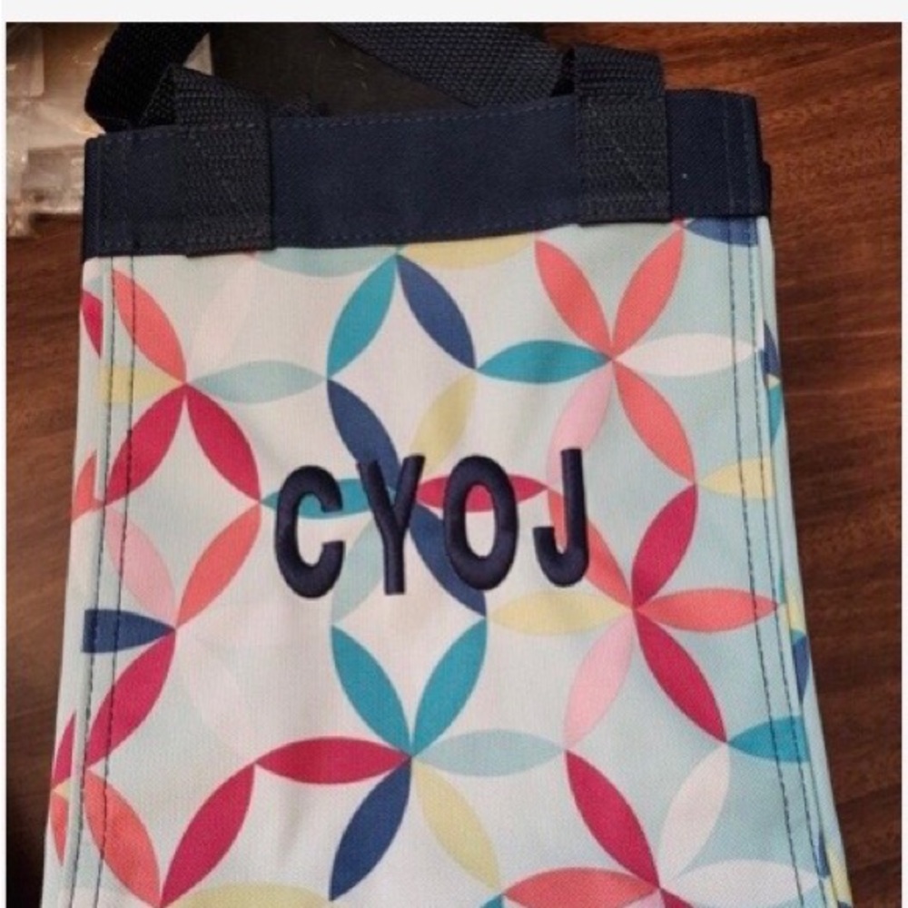 Thirty-One small essential storage tote